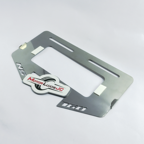 Portaplaca Cromo  "NS 160 Traga Luz" - Imagen 2